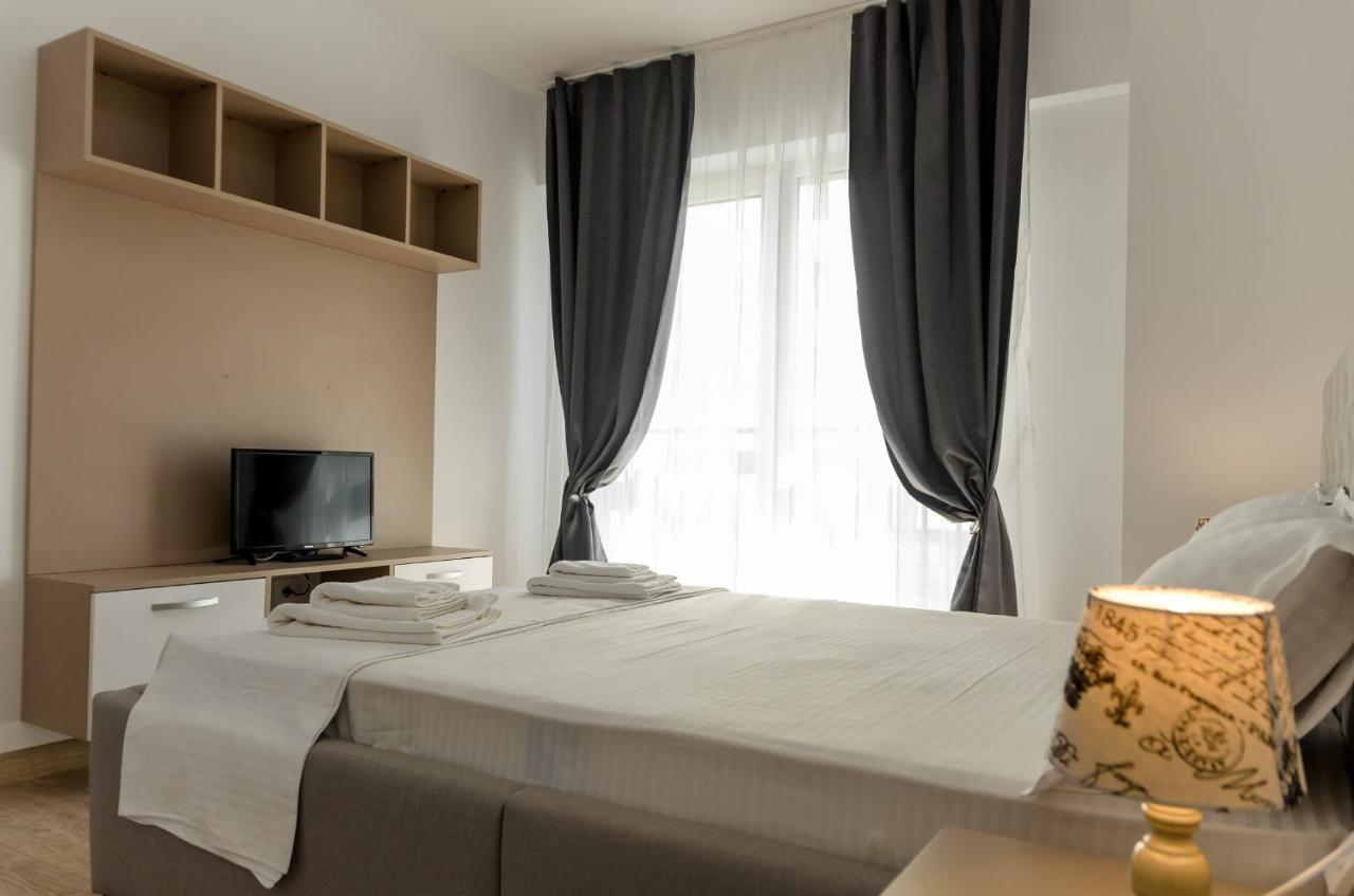 Luxury Apartments Newton By Glam Jászvásár Kültér fotó