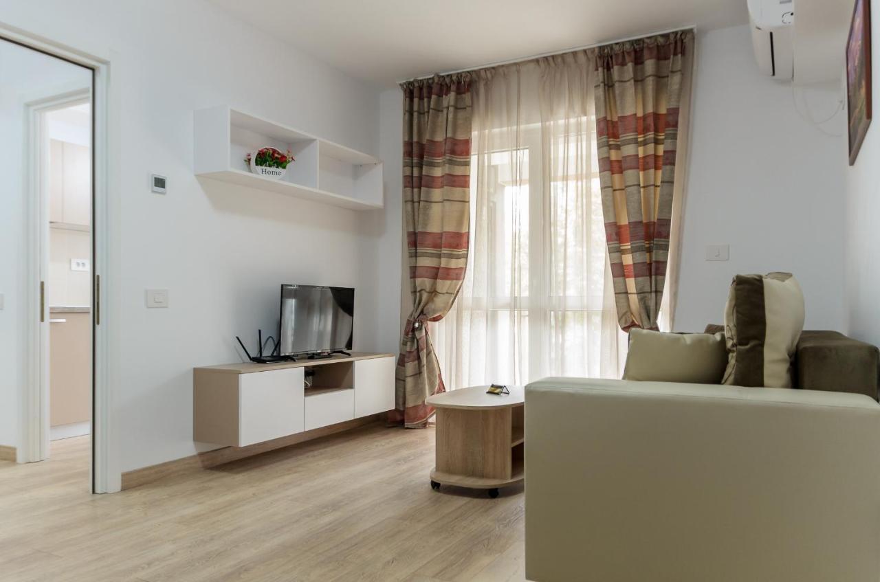 Luxury Apartments Newton By Glam Jászvásár Kültér fotó